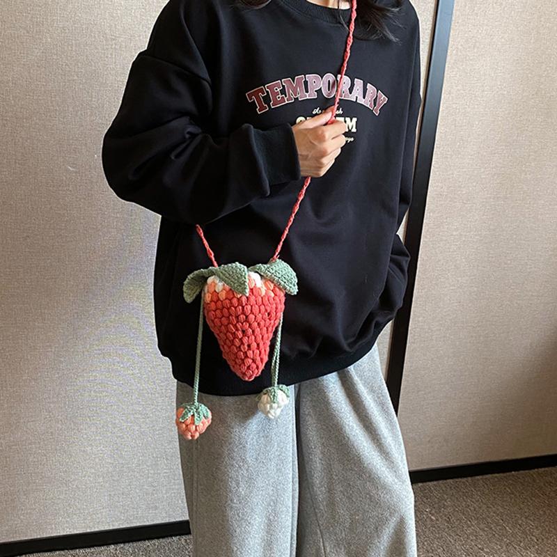 Novelty Strawberry Shaped Crossbody Bag Handmade Knitted DIY Personalized Crochet Wool Small Satchel Bag Cartoon Cute Sling Shoulder Bag MIT