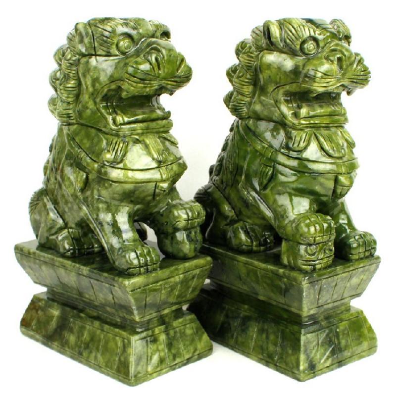 1 Pair China Green Jade Carved Fengshui Foo Fu Dog Guard Door Lion Office Decor