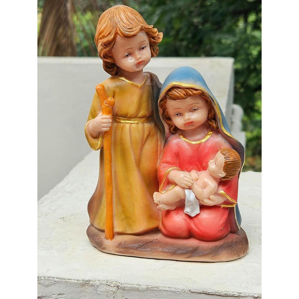 Resin Decor Showpiece for Table Xmas Present To Friend Christmas Gifts Single Piece Holy Family Crib Figurines Latest