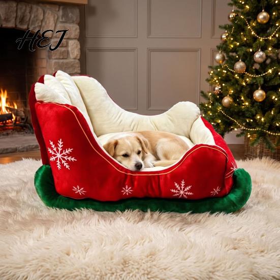 Holiday Pet Furniture Christmas Sleigh Shaped Bed, Cozy Cat Dog Sofa Anti?Slip Base Portable Bed Soft Cushion, Washable Sleeping for Small