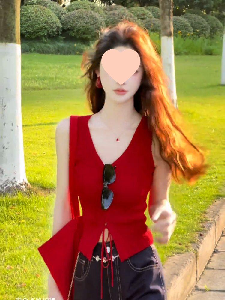 Women's French Chic Red Lace-Up V-Neck Knitted Sleeveless Tank Top