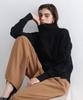 Плиссированный вязаный кардиган с высоким воротником и молнией Pleatsmood