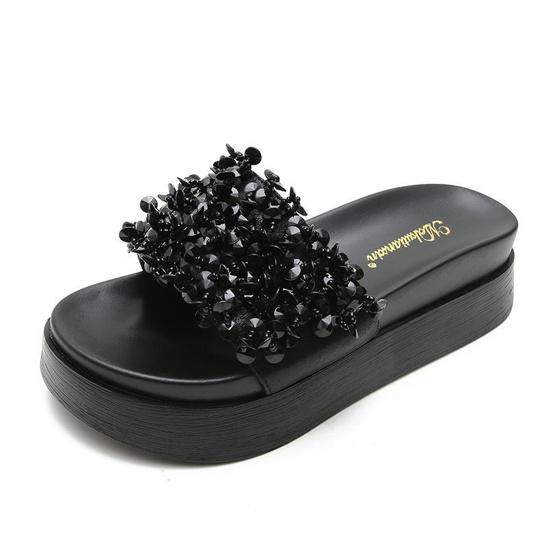 2025 источник поставки маффин толстая подошва интернет-знаменитость крутые тапочки женская обувь 2025 новые тапочки маленького размера