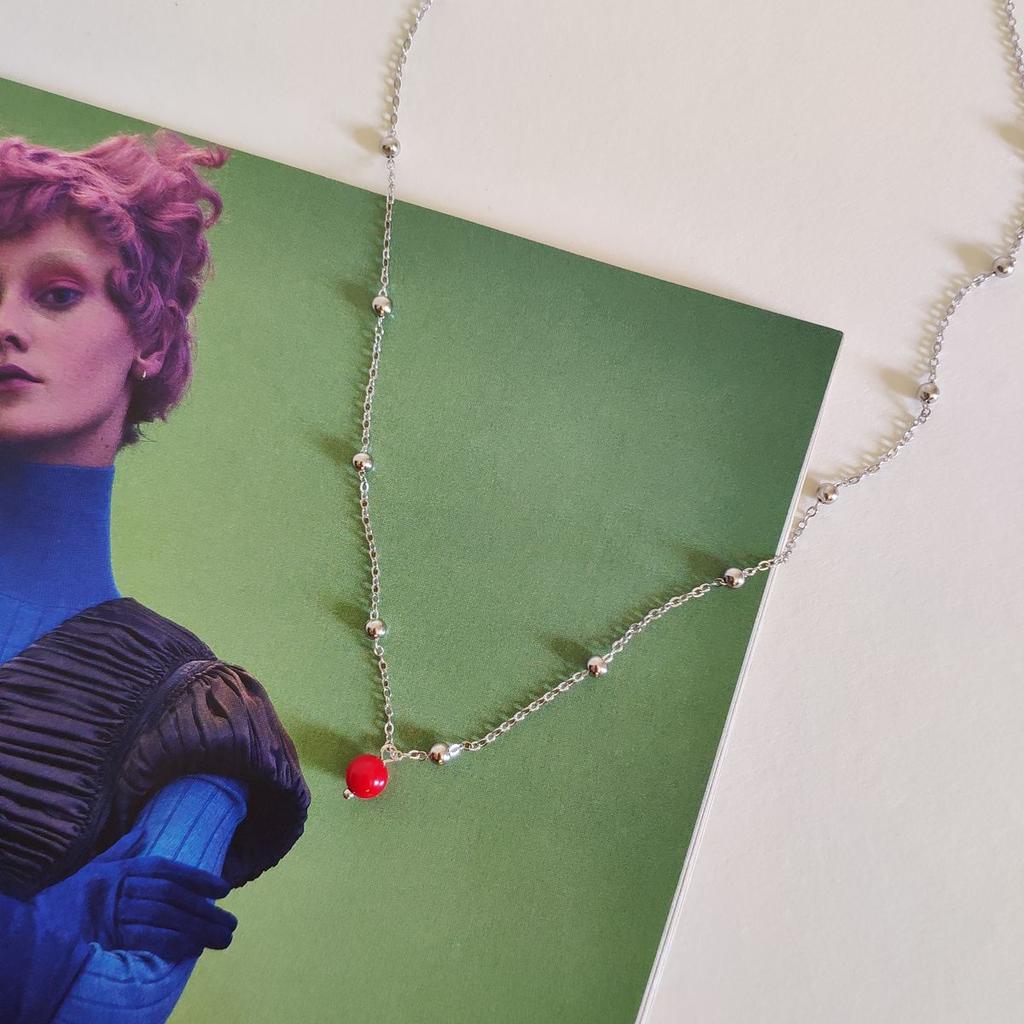 Серебряное колье с кораллом, вес изделия 3,09 гр (2147145)