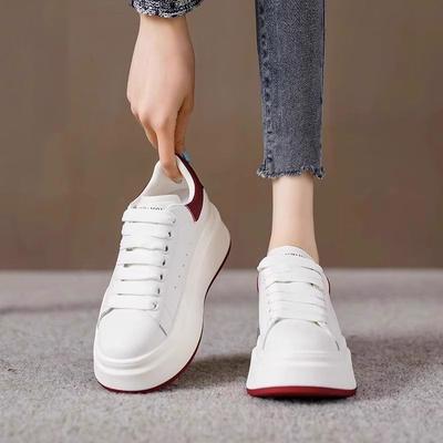 Белые туфли на платформе женские весенние новые универсальные туфли на небольшой платформе, спортивные и повседневные туфли на платформе-маффин