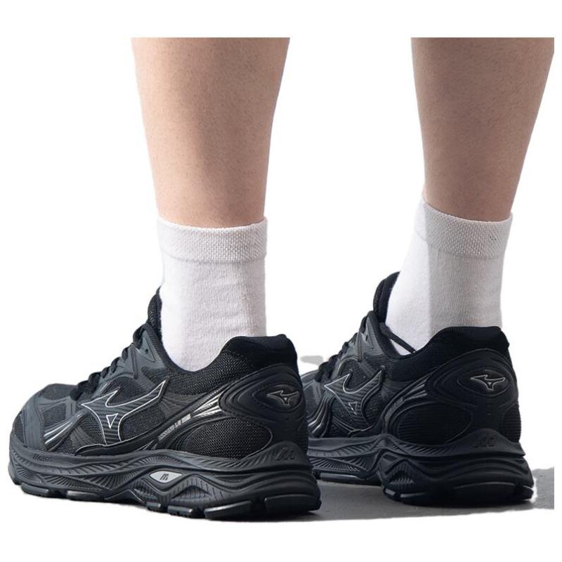 Mizuno LG 10S Износостойкие, дышащие, легкие кроссовки с низким верхом унисекс черные D1GH242401