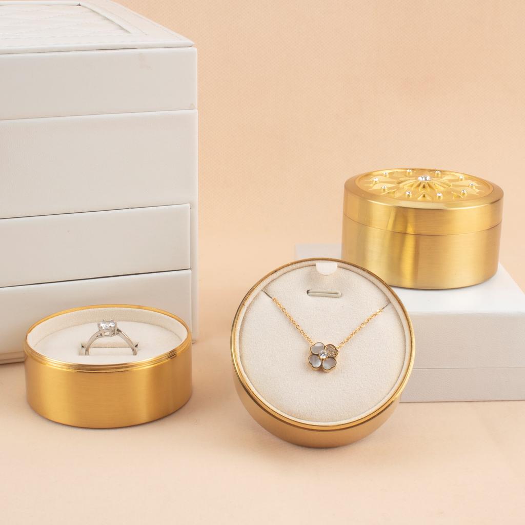 Modern High-End Luxury Custom Stainless Steel Metal Jewelry Box Fashion Diamond Jewelry Packing for Jewelry Display Accessories