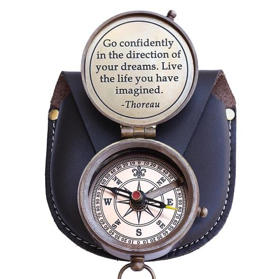 Thoreau Go Confidently Quote Гравированный компас в тисненом кожаном футляре, лодочный компас для кемпинга,