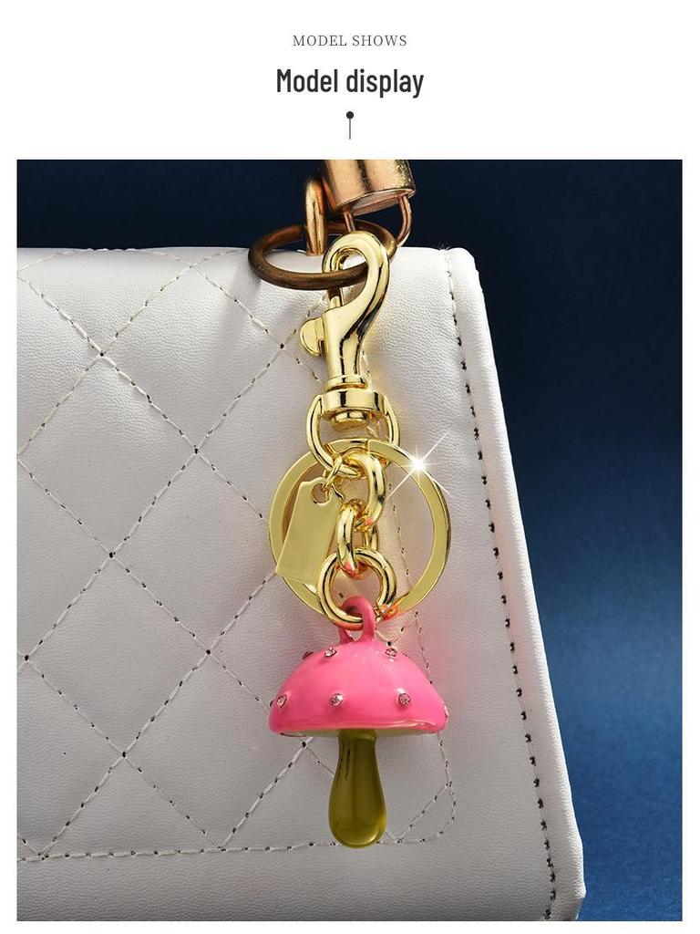 Красочный мультяшный брелок в виде гриба: Креативный брелок для сумки и подвеска для автомобиля