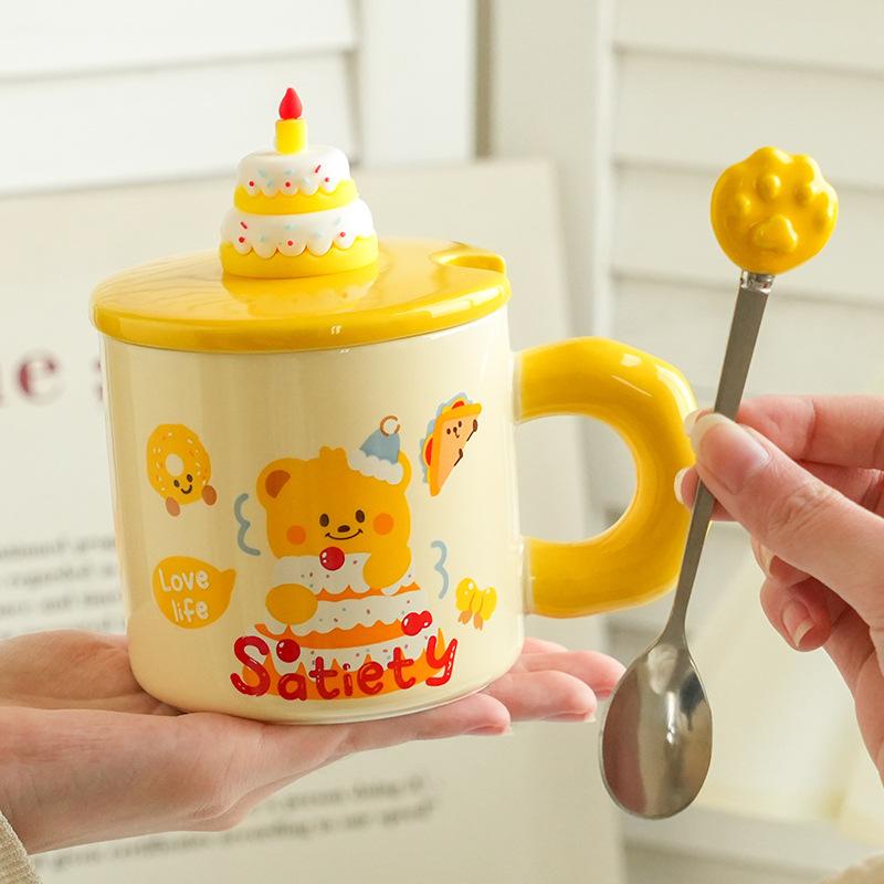 Креативная мультяшная керамическая кружка с медведем, с крышкой и ложкой, бытовая, для кофе, для пары, для воды, подарочная коробка высокой ценности