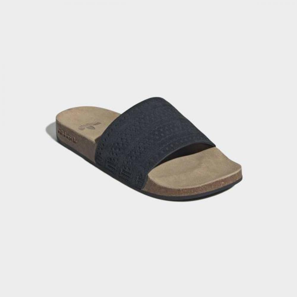 adidas Унисекс шлепанцы Adilette