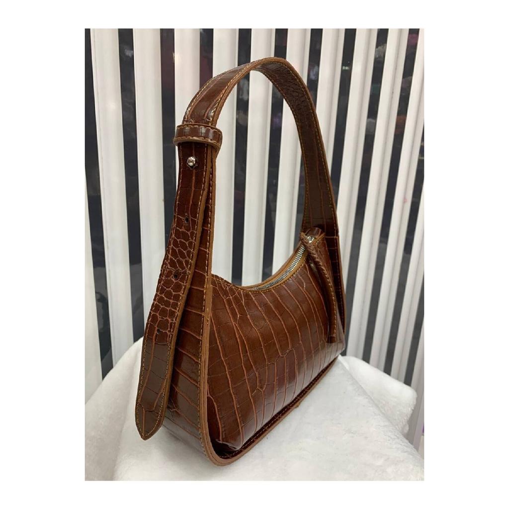 Women's Crocodile Patterned White Baguette Bag