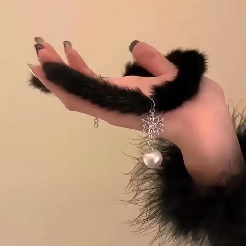 1/2 шт. Чокер Вечеринка Рождественские наряды Подарок Ожерелье Повседневная носка Цепочка на ключицу Жемчужная подвеска Ювелирные изделия Плюшевый Черный/Белый