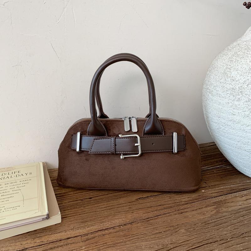 Корейская нишевая портативная сумка для боулинга женская 2025 осень и зима новая модная сумка-ракушка универсальная на плечо сумка-мессенджер