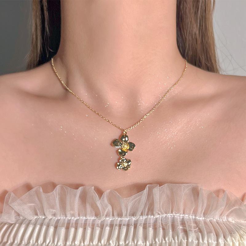 Простой темперамент Золотое колье-бини женское