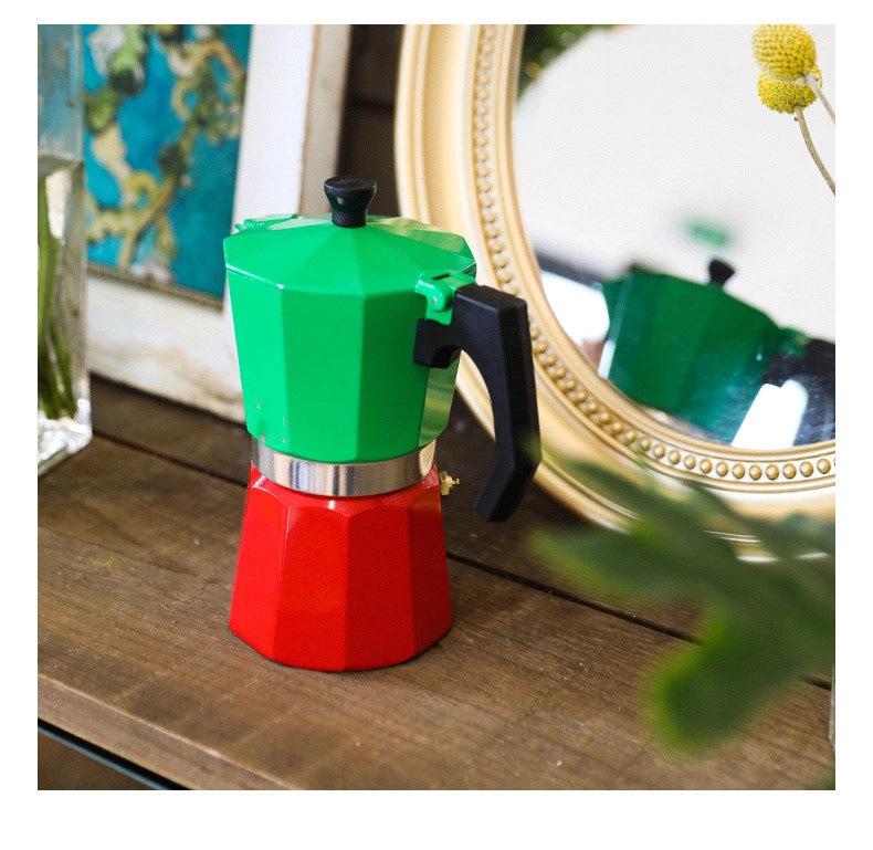 Итальянская восьмигранная мока: Алюминиевая эспрессо-кофеварка для домашнего использования
