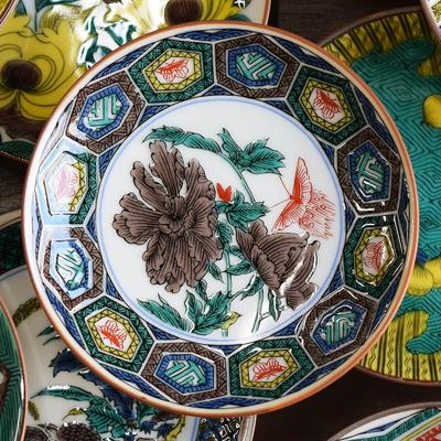 Тарелка Washa no Kura, стильная, шедевральная, кутани, тарелка с фасолью, старая, кутани, цветная роспись, панцирь черепахи, пион, бабочка, маленькая сервировочная тарелка