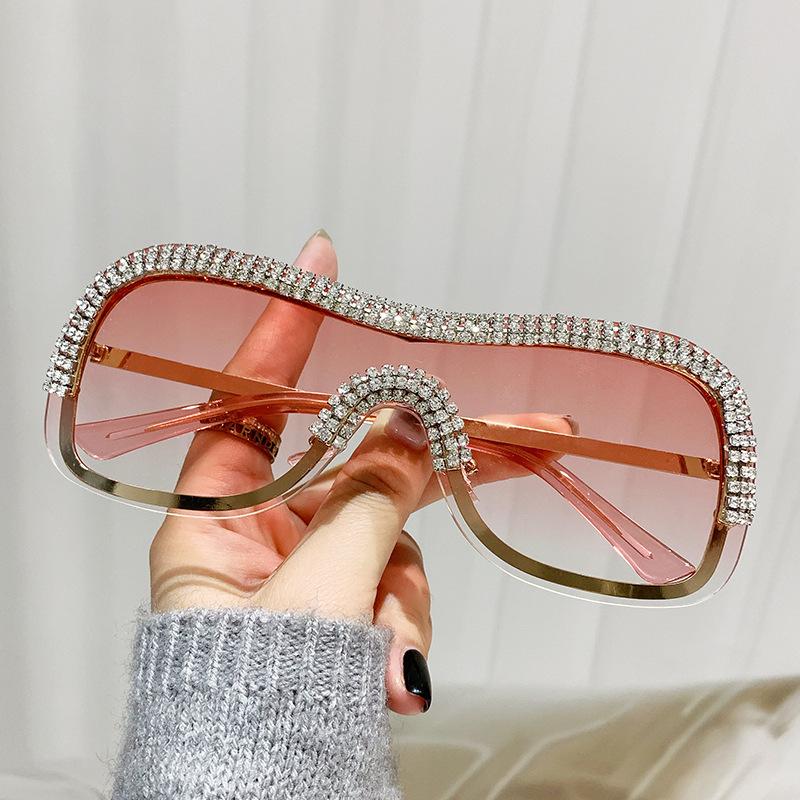 New diamond-encrusted sunglasses cool one-piece metal edge punk sunglasses men's European and American personality catwalk glasses women