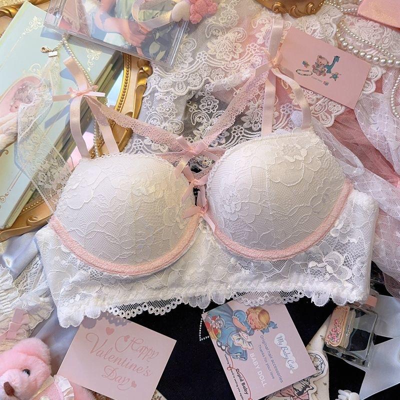 Japanese pure desire to wear lace underwear women's cross dew belt love pendant no steel ring gathering bra cover set