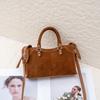 2025 Новый стиль Настоящая кожа Женская сумка Кожа коровы Кожа коровы Ручка Сумка через плечо Маленький Свежий дизайн Ручная Одинарный кожаный ремешок Сумка кросс-боди