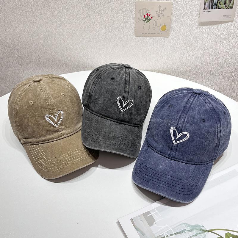 Весенне-летняя шляпа женская вышитая персиковая сердечная потертая джинсовая бейсболка повседневная корейская версия тонкая парная мягкая кепка-утка мужская