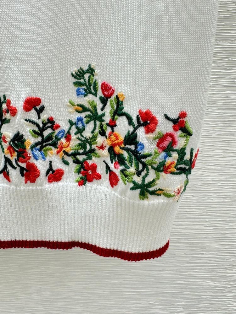 2026 Spring Floral Embroidered Knit Top - Fresh Academy Style, Round Neck, Short Sleeve