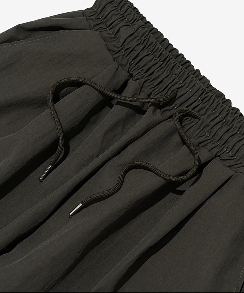 OTHERFITS Широкие нейлоновые брюки с боковой лямкой (хаки)