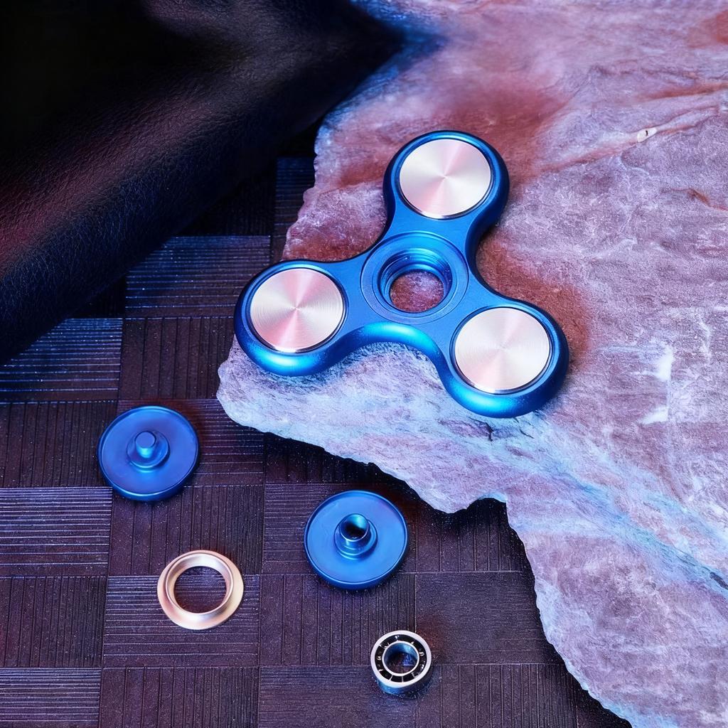 Гироскоп для пальцев Leaker Алюминиевый сплав Гироскоп для пальцев Нержавеющая сталь Большой Три Магических Декомпрессионная Вращающаяся Игрушка