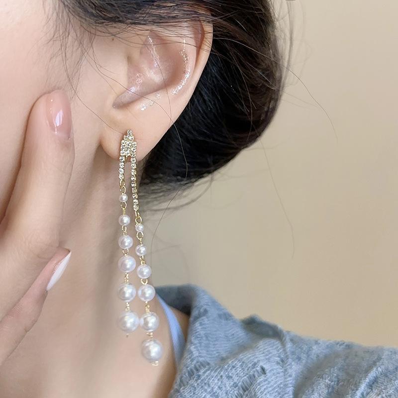 Элегантные длинные серьги с бахромой из искусственного жемчуга, женские модные роскошные серьги, серьги с москитной сеткой, зажим для ушей без отверстий для ушей