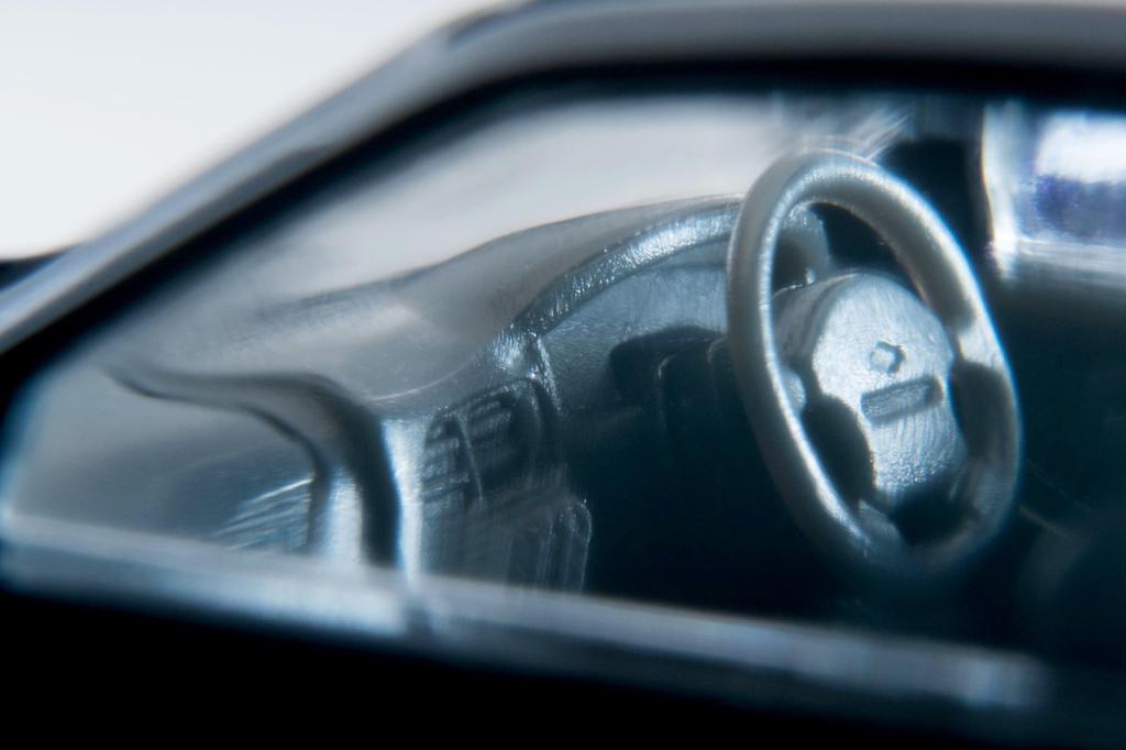 TOMYTEC Tomica Limited Vintage Neo Nissan Skyline Purple 95 Year Finished Product 1/64 LV-N308a GT-R V-spec