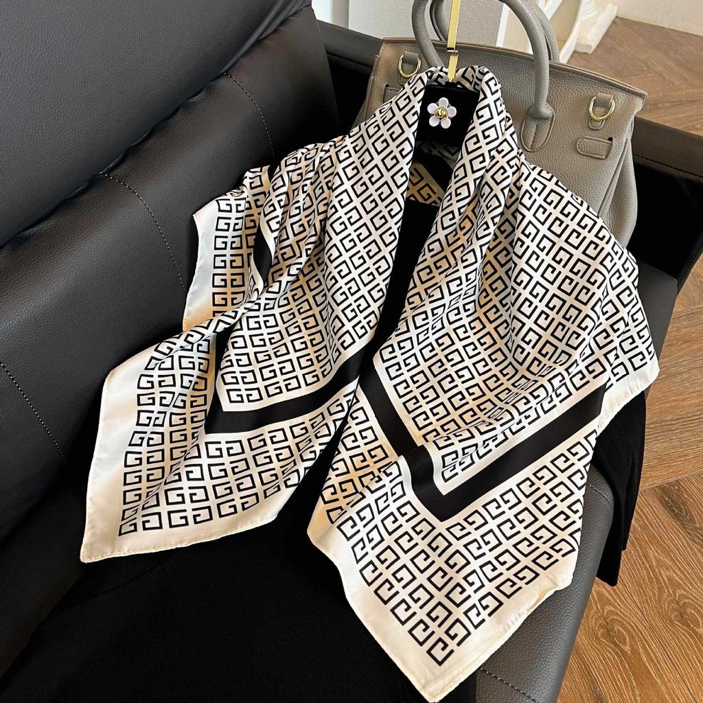 Color block silk scarf Korean version printing color matching scarf twill silk large square scarf 91x91cm shawl sunscreen travel headscarf