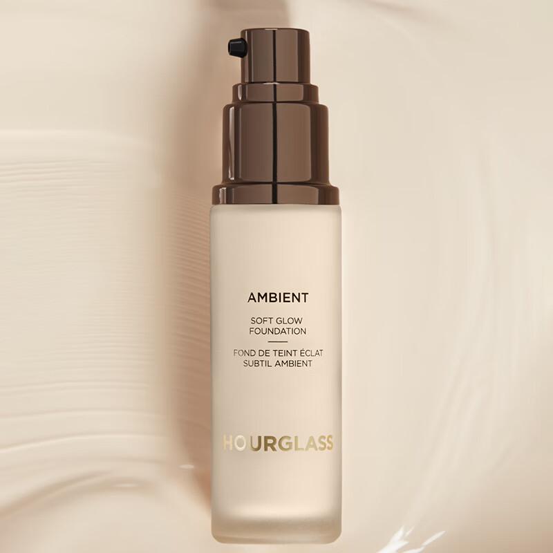 HOURGLASS Тональная основа Ambient Soft Glow