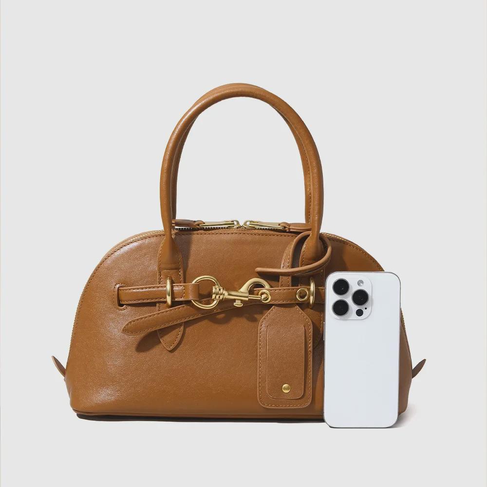 2024 Women's Autumn Genuine Leather Shoulder & Messenger Bags - Large Capacity, Fashionable, High-End Tote for Commuting