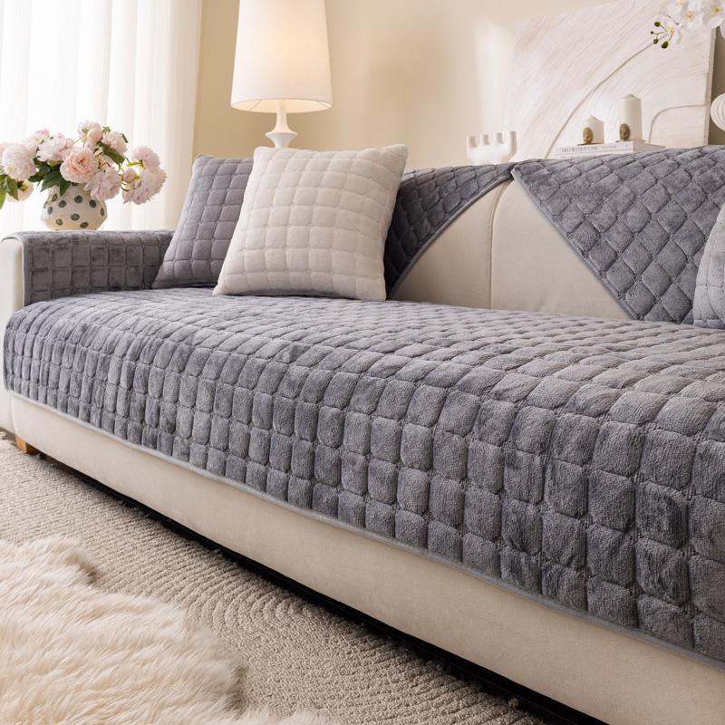 Velvet Plush Plaid Quilted Sofa Cover Super Soft Non Slip Sectional Couch Cover Fluffy Fuzzy Slipcover Furniture Protector
