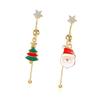 Фестивальные асимметричные серьги-снежинки с Сантой, женские праздничные висячие украшения, легкие сплавные аксессуары