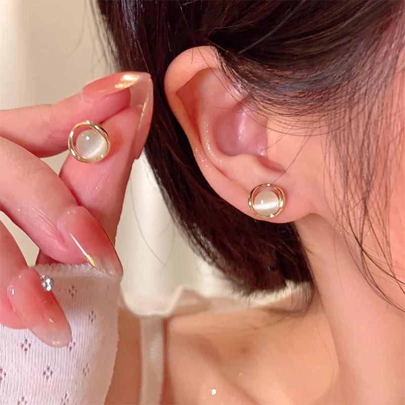 Серьги-пусеты «Кошачий глаз» с серебряной иглой: Набор из шести предметов для ухода за пирсингом ушей с дизайном хряща «без сна» для женщин.