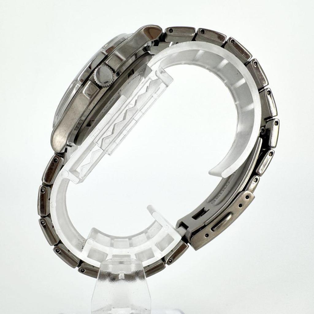 [USED] Working SEIKO Solar Titanium Date Silver Watch