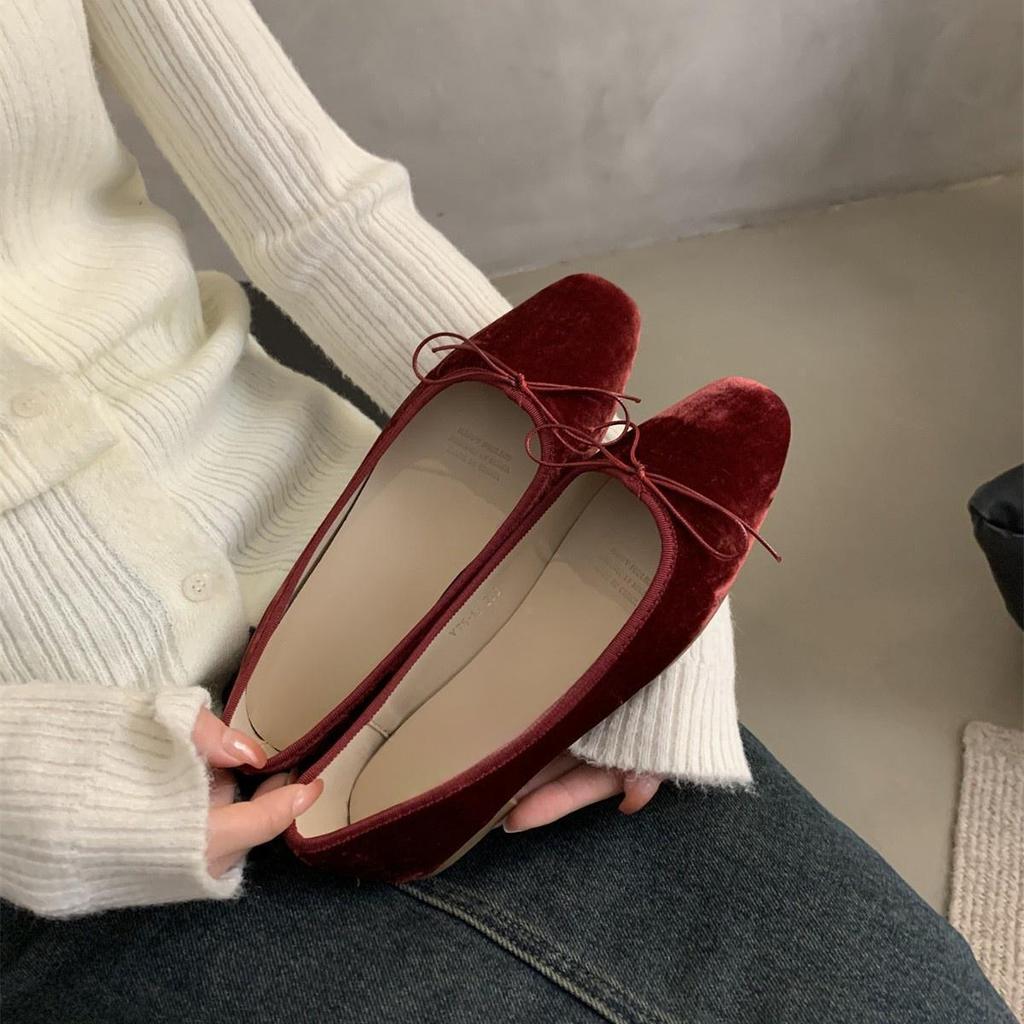 French Temperament Suede Shallow Mouth Single Shoes Female Spring and Autumn New Korean Version Gentle Fairy Wind One Pedal Flat Beanie Shoes