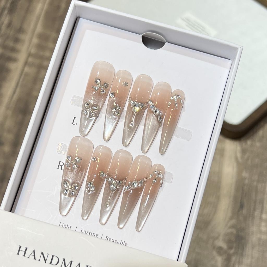 Hand-woven Armor High-end Nude Blush Dense French Cat Eye Nail Art