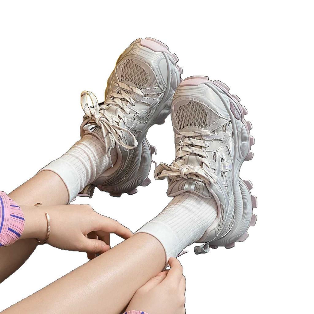 Европейская станция кожаная сетка дышащие кроссовки для папы женские 2025 весна и лето мода толстая подошва небольшие увеличивающие рост спортивные туфли