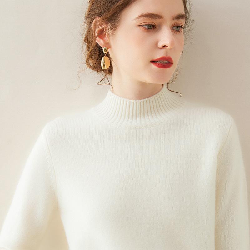 Женский кашемировый свитер однотонный с полувысоким воротом - Приталенный, свободного кроя, вязаный с длинным рукавом для осени/зимы.