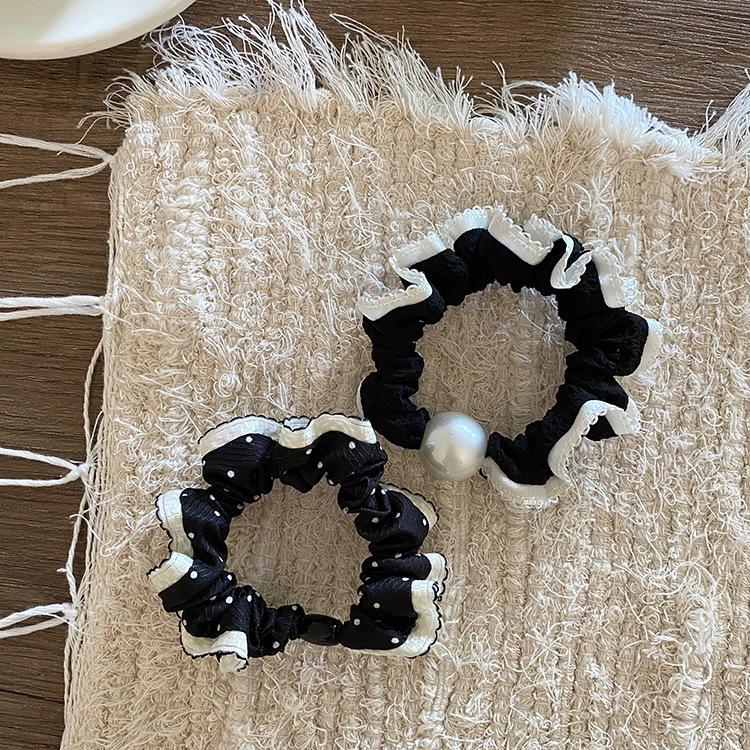 Корейская черно-белая резинка-скранчи в горошек с жемчугом - Универсальная, высокоэластичная резинка для волос