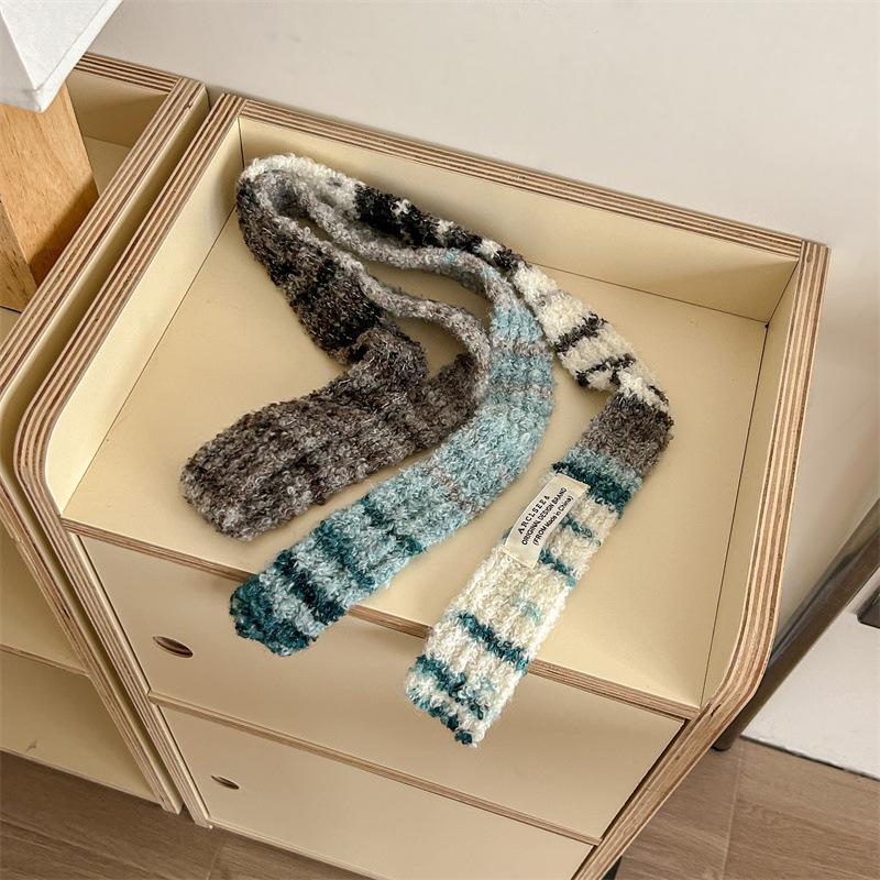 Новый нишевый дизайн, полосатый, цветной, тонкий и узкий, длинный шерстяной шарф для женщин, модный и универсальный, вязаный шарф из пряжи