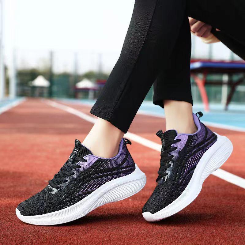 Women's Shoes Spring and Summer New Fly-woven Casual Shoes Children Breathable and Comfortable Mother Shoes Mesh Women's Sports Shoes