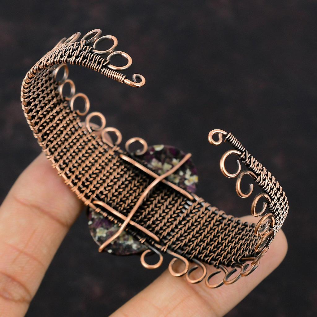 Эвдиалитовый браслет, медный браслет-манжета, браслет с проволочной обмоткой, регулируемый браслет-манжета, подарок для нее, браслет ручной работы, драгоценный камень, ювелирные изделия из медной проволоки