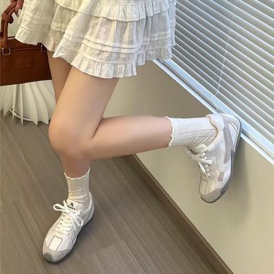 Внутреннее увеличение высоты 4 см немецкие тренировочные туфли женские лето 2025 новые серебристые квадратный носок спортивная обувь кожаная повседневная обувь Forrest Gump