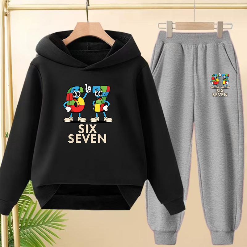 Autumn and Winter Sets for Boys and Girls Aged 3 to 12, 67 Sporty Cartoon Hoodies, Long Pants and Charming Hooded Pullovers