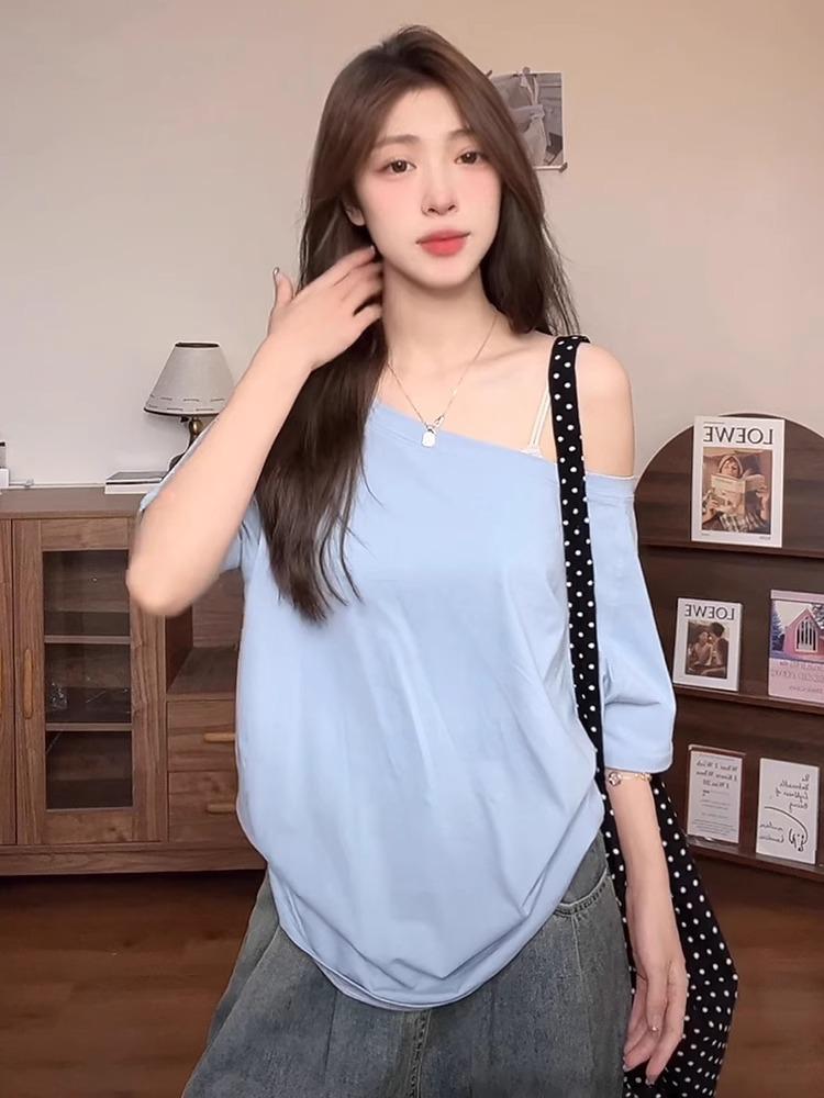 Women's 2025 Summer Off-Shoulder White T-Shirt - Solid, Short-Sleeved, Loose-Fit, Slimming Design