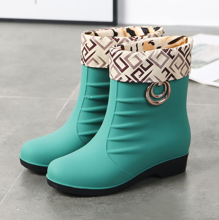 Модные Плюшевые Сапоги-дождевики Корейские Новые Женские Студенческие Нескользящие Водонепроницаемые Ботинки Зимние Женские Теплые Высокие Сапоги-дождевики Осень ПВХ