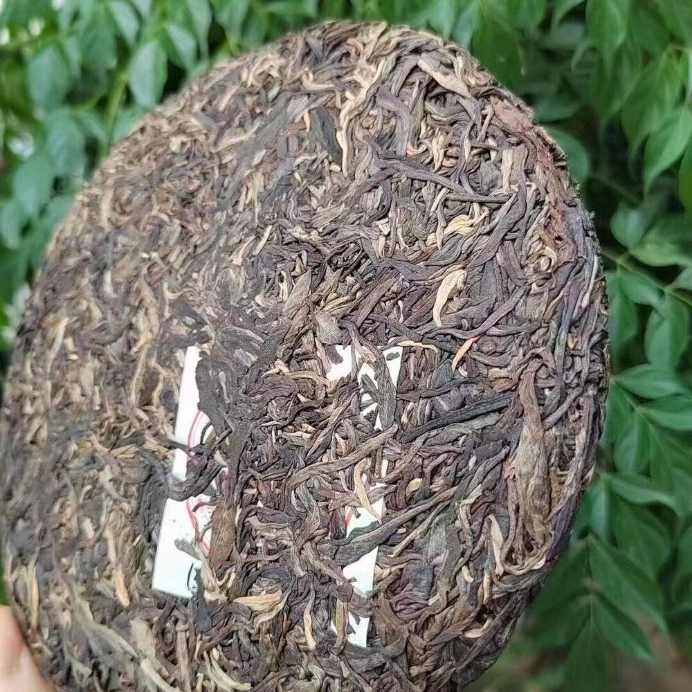 357г сырой чай пуэр Юньнань премиум-класса 2013 г. Биндао, выдержанный на большом дереве пуэр, сырой чайный пирог